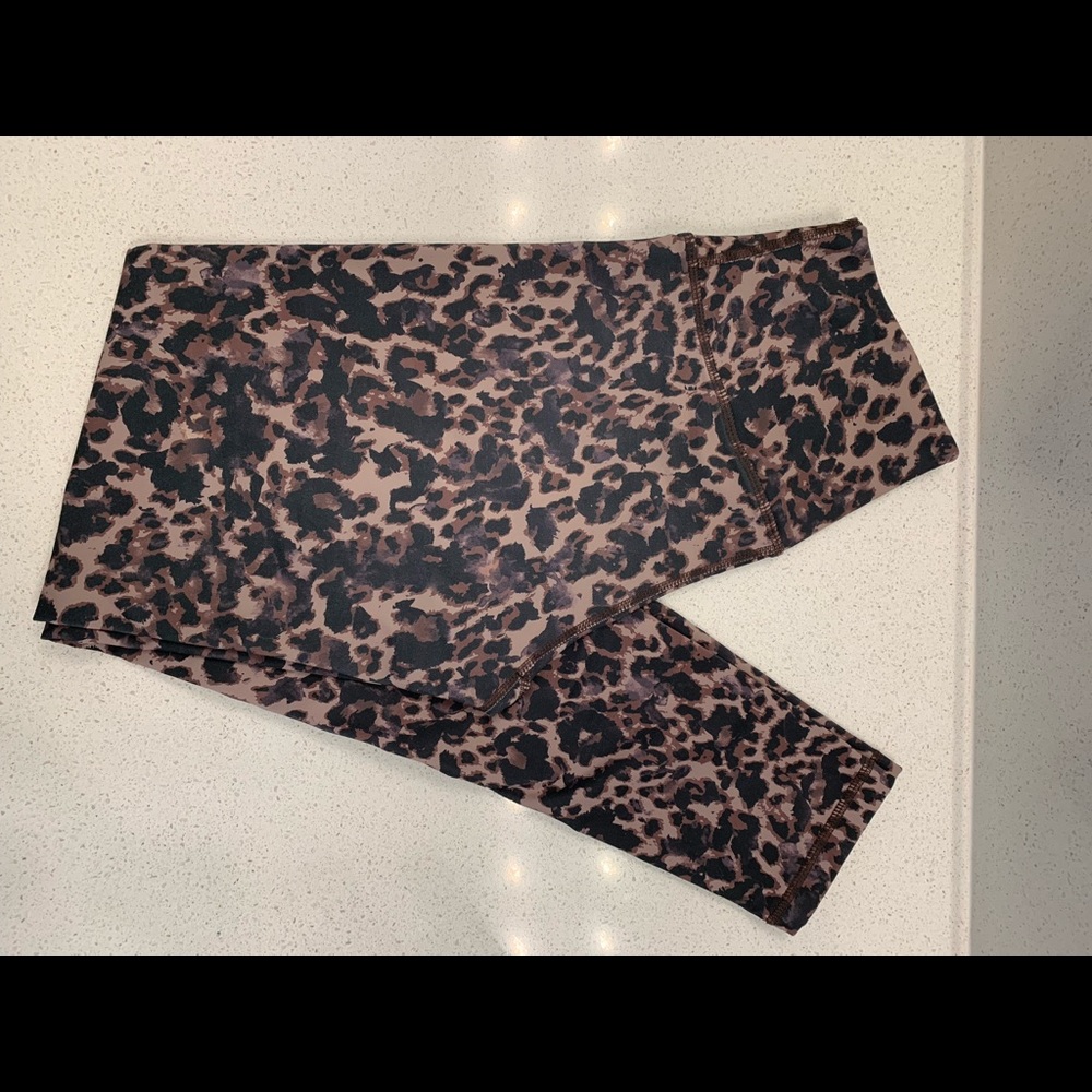 Leopard leggings